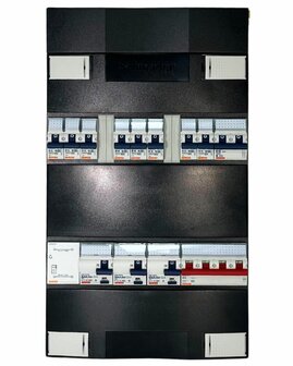 3 Fase Gewiss groepenkast met 8&nbsp;groepen + Fornuisgroep &amp; Beltrafo