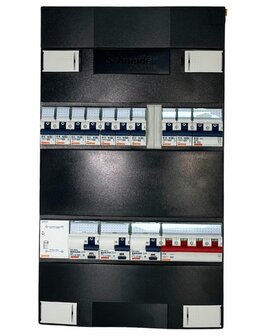 Gewiss Groepenkast 3 Fase met 9 Groepen + Fornuisgroep 2 fase + Beltrafo