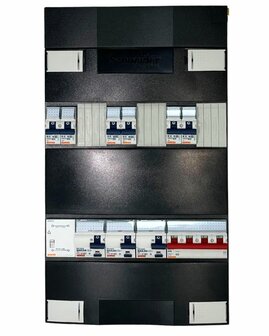 3 Fase Gewiss groepenkast met 6&nbsp;groepen +&nbsp;Beltrafo