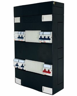 1 Fase Gewiss groepenkast met 3&nbsp;groepen + Fornuisgroep &amp; Beltrafo