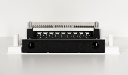 Onderinvoer N24A Hager Groepenkast