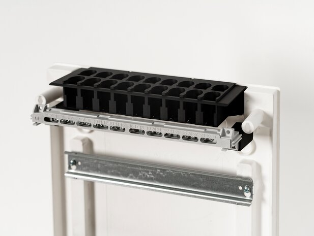 Boven buisinvoer N24A Groepenkast