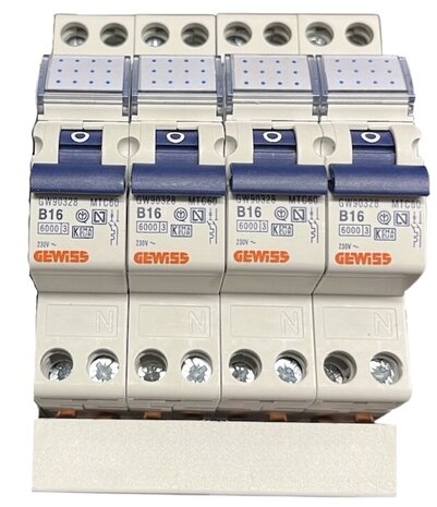GW96057 Gewiss 1 fase Kamrail - 4 modules 1P+N installatie automaten